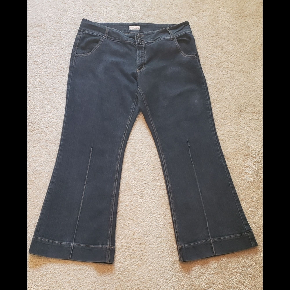 👖 Sapphire Red Flare jeans, Med wash size 17/18